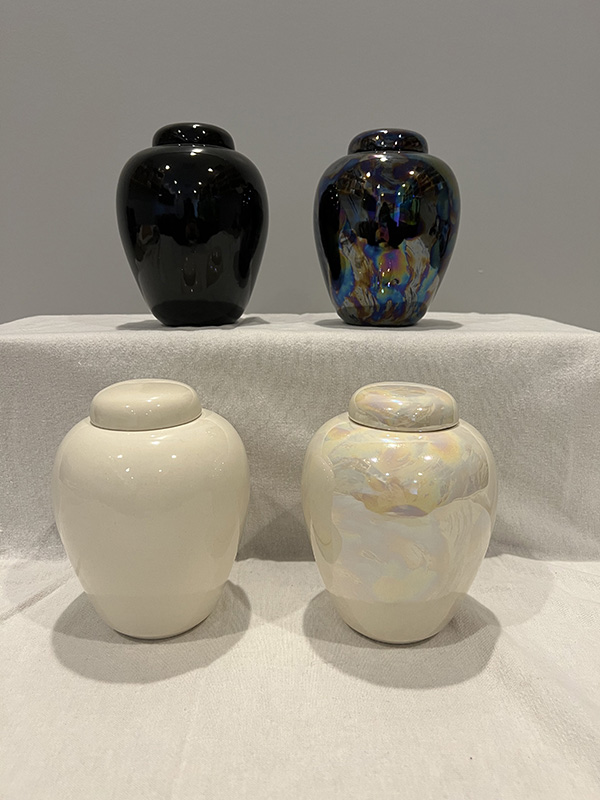 Black And White Standard Urns With Pearlescent Options